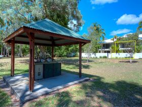 Plantation House 2 luxury holiday accommodation Port Douglas park at beachside