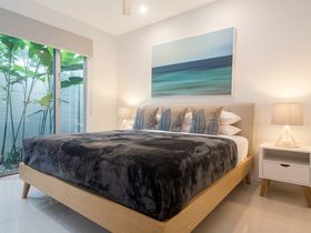 Iluka Beach Villa Port Douglas - Luxury Accommodation - King Bedroom