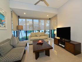 Esplanade Villa Luxury Holiday Accommodation Port Douglas contemporary living