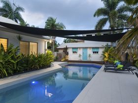 9 Ruby Port Douglas Luxury Accommodation family retreat large pool
