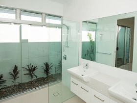 Iluka Beach Villa Port Douglas - Luxury Accommodation - Bathroom