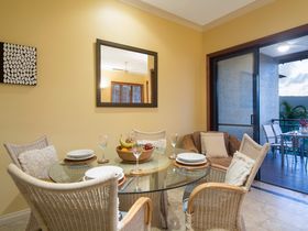 Point 8 Villa dining Luxury Accommodation Port Douglas