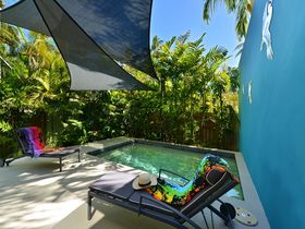 Esplanade Villa Luxury Holiday Accommodation Port Douglas beachfront private pool