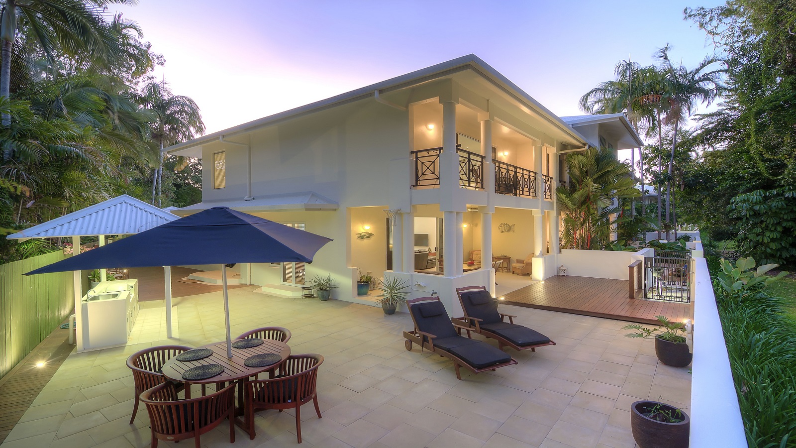 Port Douglas Luxury Holiday accommodation Whispering Palms